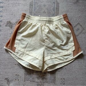 LAST CHANCE Nike Athletic Shorts in Yellow size XS